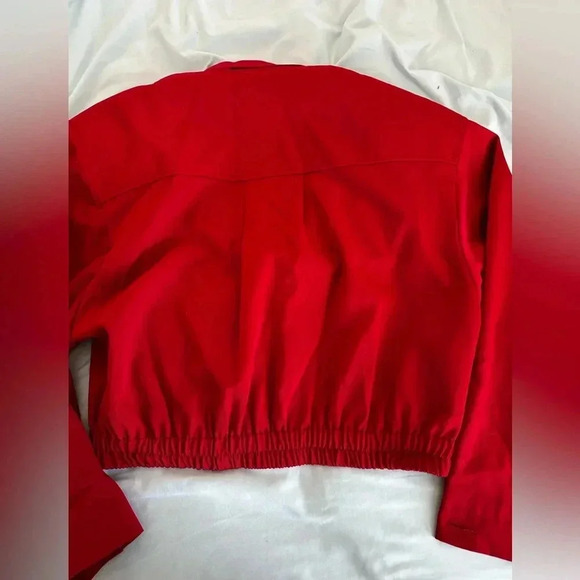 VTG 80’s/90’s Bergdorf Goodman 100% Wool Cropped Red Blazer. Buttoned. Size: S. - Picture 14 of 14